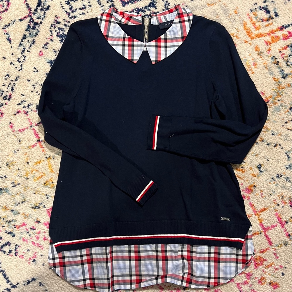 Tommy Hilfiger sweater with collar